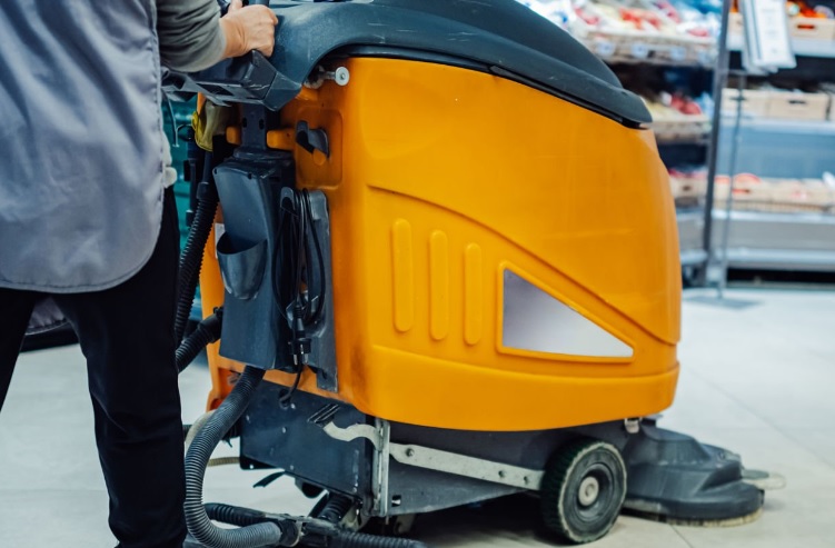 Czy leasing maszyn czyszczących daje większą elastyczność niż zakup sprzętu na lata?